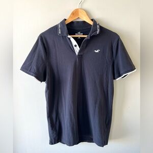 Hollister Men’s Black Polo with White Trim Size Large Spell Out Collar - Y2K